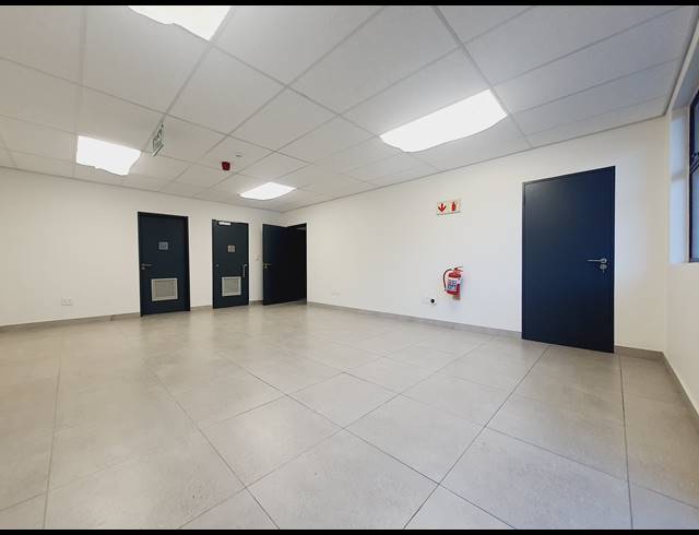 558.60M² WAREHOUSE TO LET IN SAMRAND BUSINESS PARK